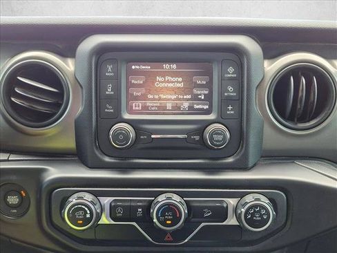 Used 2021 Jeep Wrangler Unlimited Sport AWD/4WD image 9