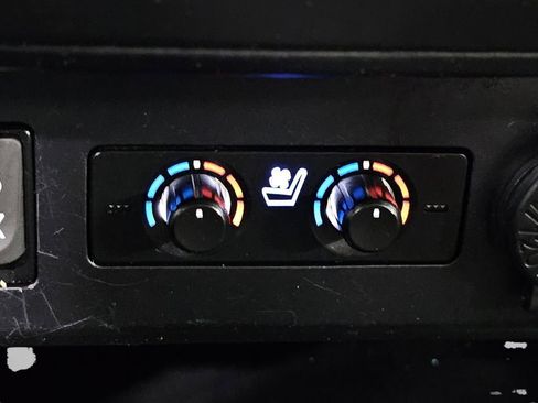 Used 2019 Toyota 4Runner Limited AWD/4WD image 16