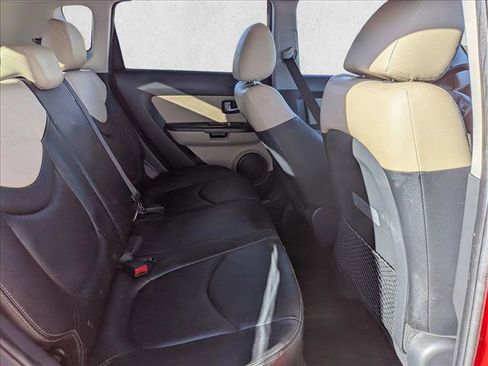 Used 2012 Kia Soul ! w/ Premium Pkg image 19
