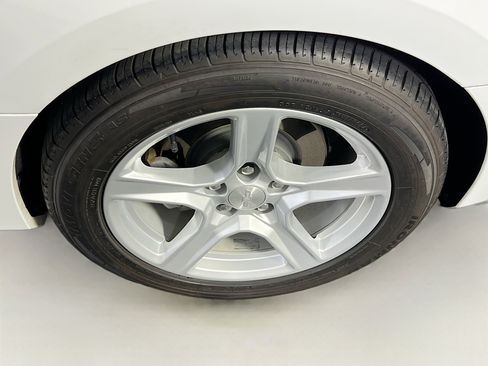 Used 2023 Chevrolet Camaro LT RWD image 27