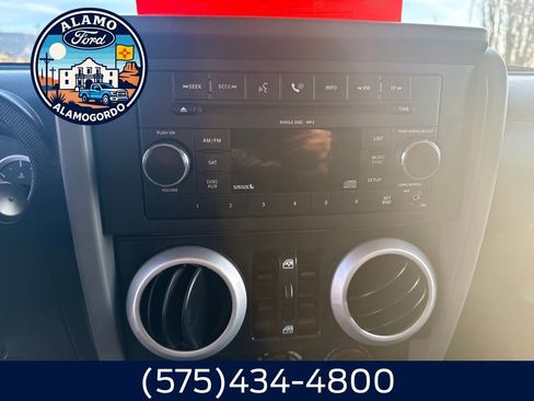 Used 2009 Jeep Wrangler Unlimited Sahara w/ Dual Top Group image 8