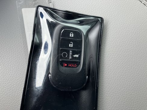 Certified 2025 Honda Pilot EX-L image 38