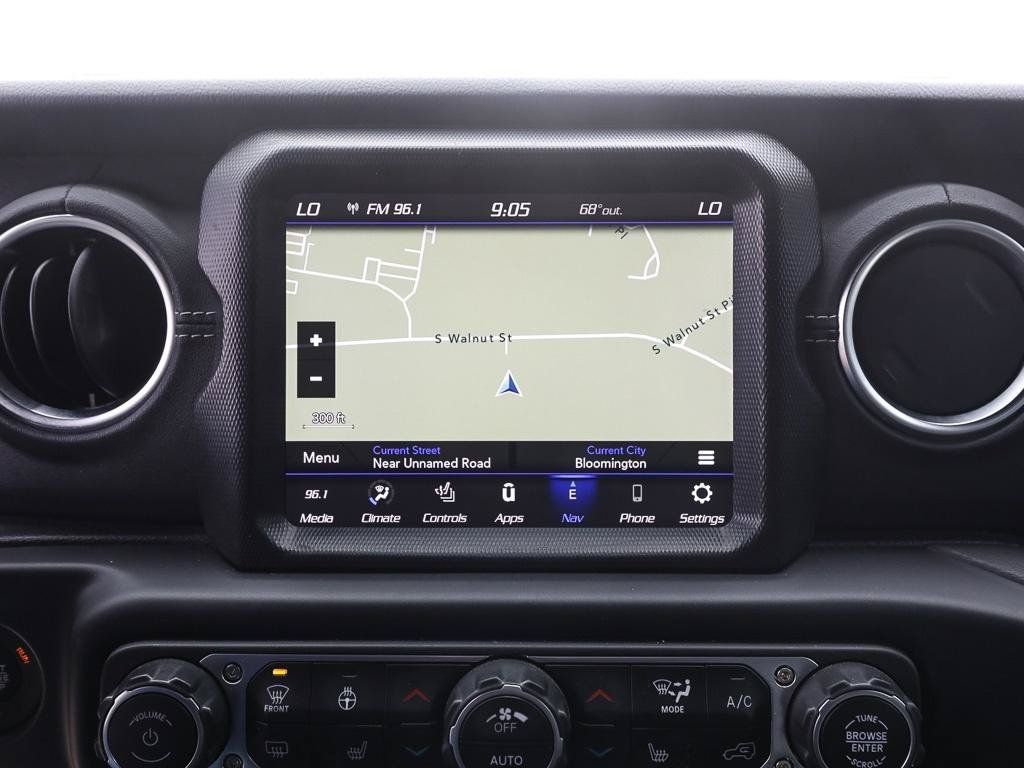 Used 2023 Jeep Wrangler Unlimited Sahara w/ Cold Weather Group AWD/4WD image 18