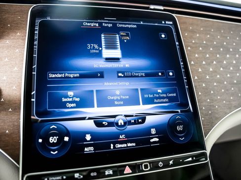 Certified 2023 Mercedes-Benz EQS 450+ SUV image 17