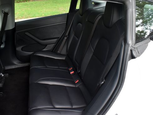 Used 2023 Tesla Model 3 Standard Range RWD image 23