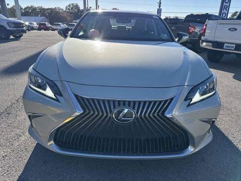 Used 2019 Lexus ES 350 image 2