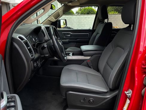 Used 2020 RAM 1500 Big Horn AWD/4WD image 11