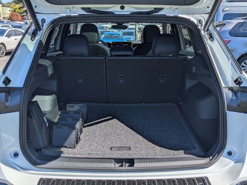 New 2026 Volkswagen Tiguan SE R-Line AWD/4WD image 29