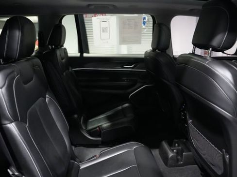 Used 2021 Jeep Grand Cherokee L Limited image 19