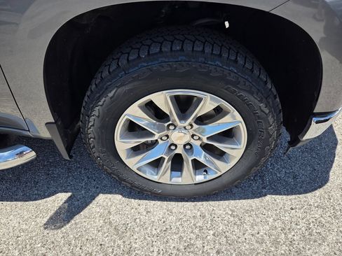 Used 2022 Chevrolet Silverado 1500 LTZ AWD/4WD image 17