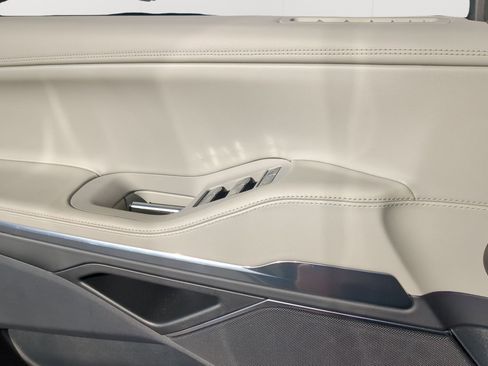 New 2026 Lincoln Navigator Premiere AWD/4WD image 12