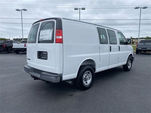 New 2025 Chevrolet Express 2500 w/ Driver Convenience Package image 8