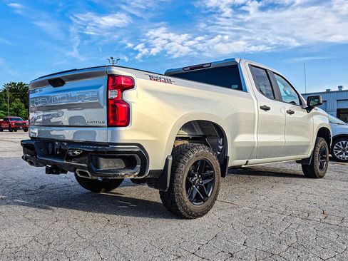 Used 2020 Chevrolet Silverado 1500 Custom Trail Boss w/ Custom Convenience Package AWD/4WD image 6