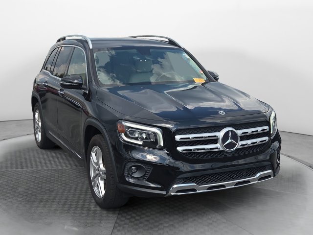 Used 2020 Mercedes-Benz GLB 250 w/ Premium Package image 7