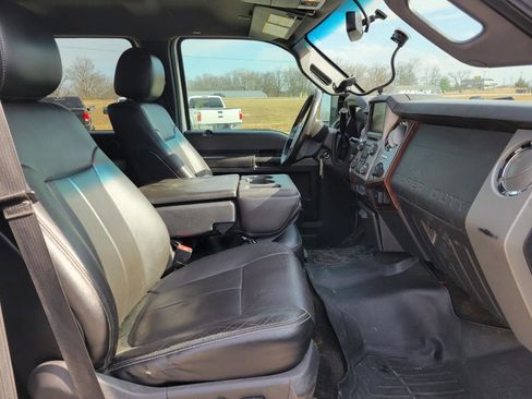 Used 2016 Ford F350 Lariat w/ FX4 Off-Road Package image 9