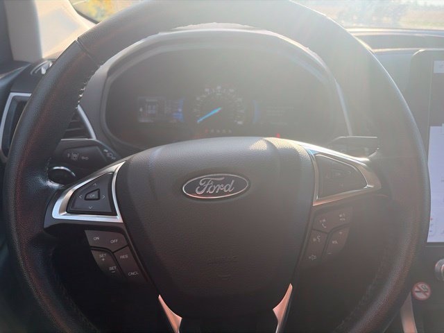 Used 2024 Ford Edge SEL AWD/4WD image 16