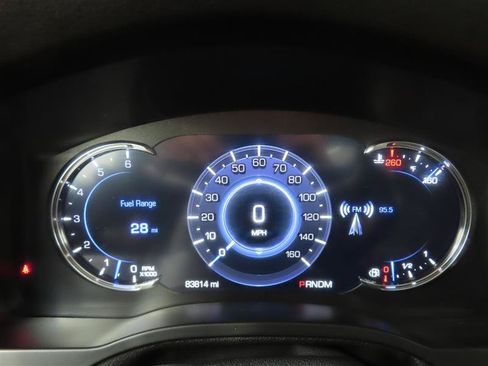 Used 2016 Cadillac Escalade Luxury RWD image 21