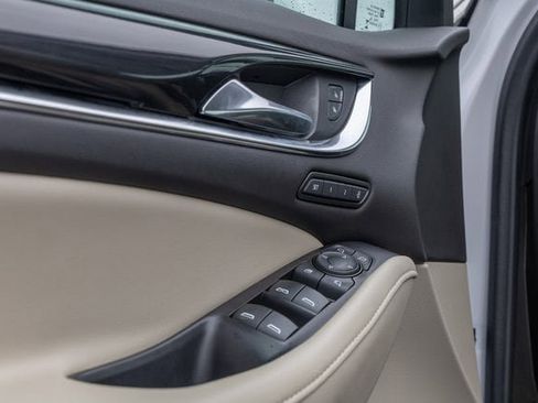 Used 2021 Buick Enclave Premium w/ Sun and Sites Package image 16