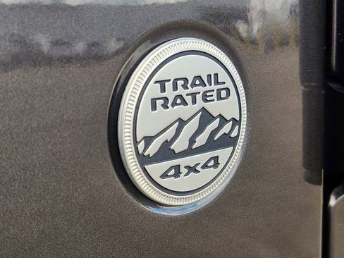 Used 2019 Jeep Wrangler Unlimited Sport image 12