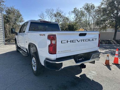 Used 2025 Chevrolet Silverado 2500 LT w/ Convenience Package image 4