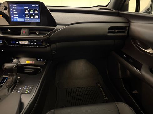 Used 2023 Lexus UX 250h F Sport w/ Accessory Package (Z2) image 27