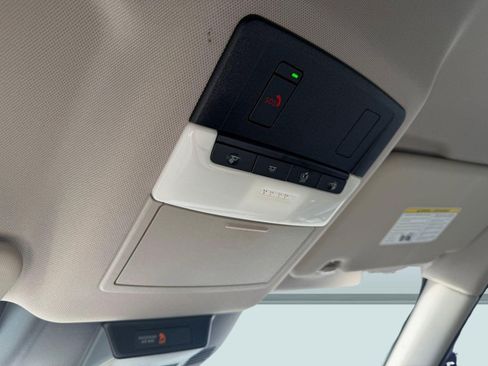 Certified 2023 Nissan Rogue SV image 17