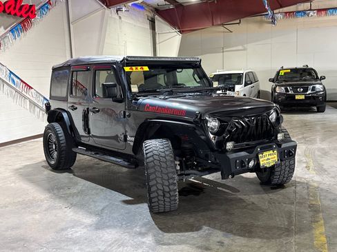 Used 2018 Jeep Wrangler Unlimited Sport AWD/4WD image 3
