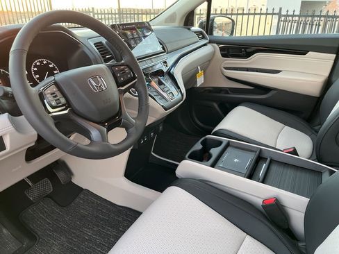 New 2026 Honda Odyssey Elite image 11