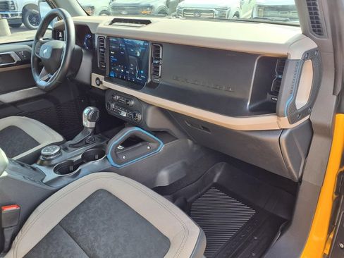 Used 2022 Ford Bronco Wildtrak AWD/4WD image 29