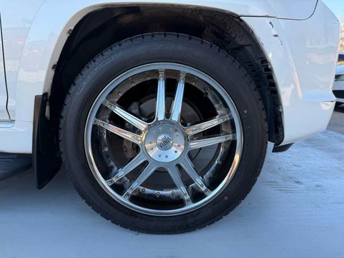 Used 2011 Toyota 4Runner SR5 image 16