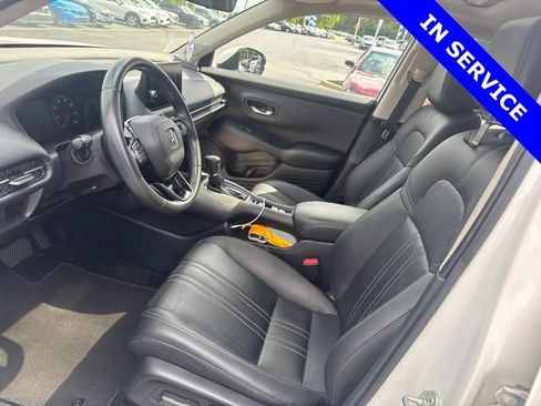 Used 2024 Honda HR-V EX-L image 11