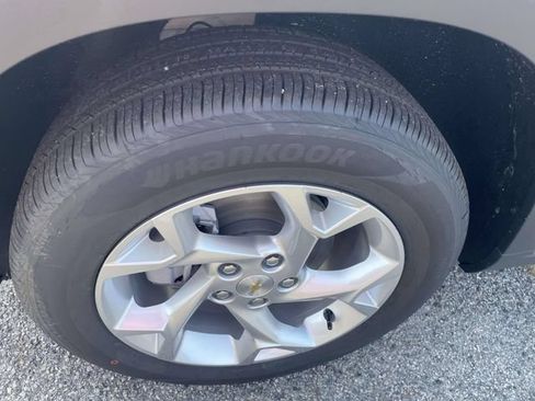 New 2026 Chevrolet Trax LS w/ LS Convenience Package FWD image 9