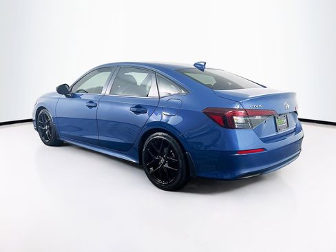 Used 2025 Honda Civic Sport image 5