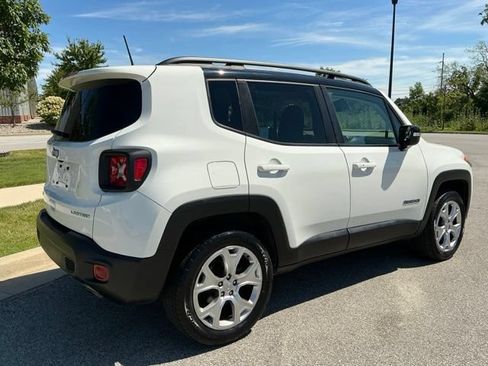 Used 2022 Jeep Renegade Limited AWD/4WD image 6