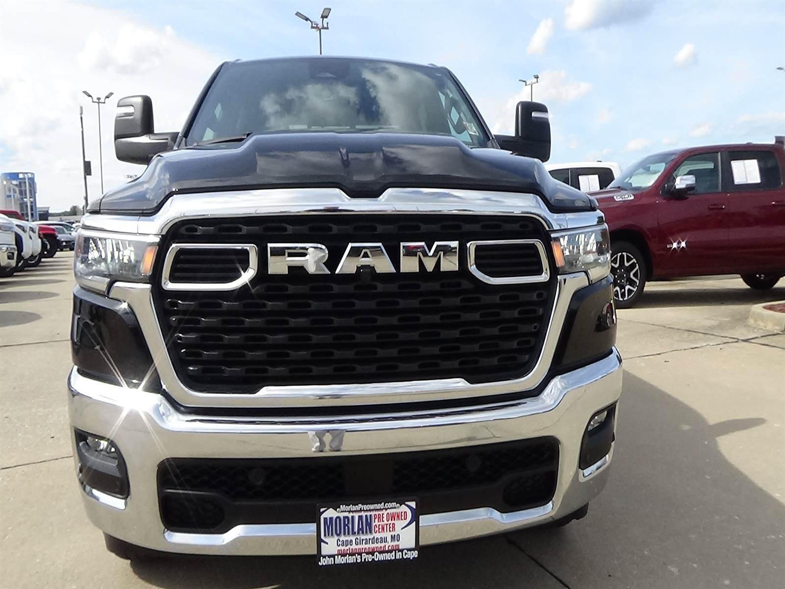 Used 2025 RAM 1500 Big Horn AWD/4WD image 3
