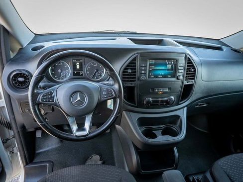 Used 2022 Mercedes-Benz Metris image 18