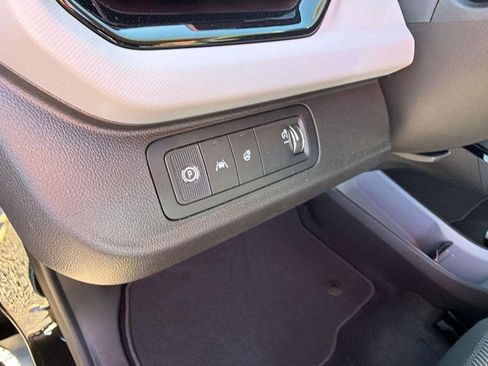 New 2027 Chevrolet Bolt LT w/ Comfort Package FWD image 18