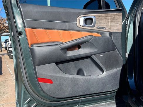 Used 2022 Kia Sorento SX Prestige w/ Rust Color Package image 21