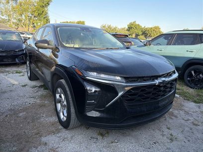 Used 2024 Chevrolet Trax LS w/ LS Convenience Package