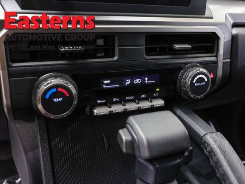 Used 2025 Toyota 4Runner SR5 AWD/4WD image 19