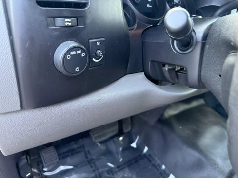 Used 2007 Chevrolet Silverado 1500 W/T RWD image 11