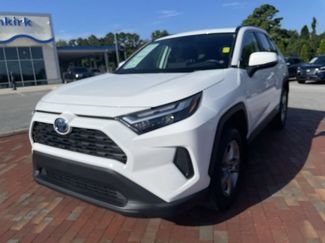 Used 2024 Toyota RAV4 XLE w/ Convenience Package AWD/4WD video 1