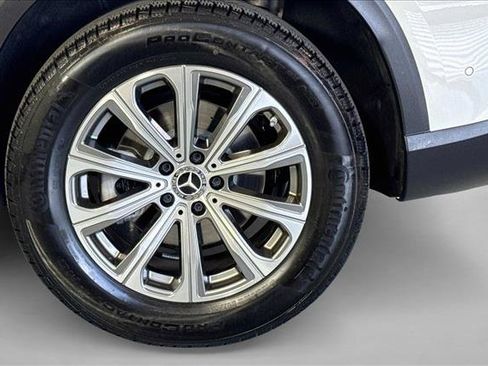 Used 2026 Mercedes-Benz GLC 300 4MATIC image 30