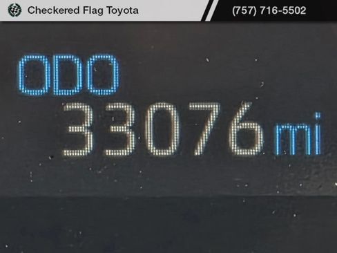 Used 2025 Toyota RAV4 XLE FWD image 11