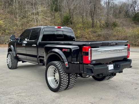 Used 2024 Ford F450 Limited w/ FX4 Off-Road Package image 4