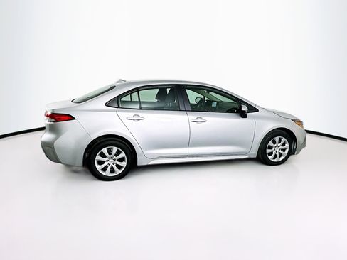 Used 2025 Toyota Corolla LE image 10