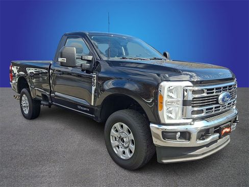Used 2023 Ford F350 XLT w/ 360-Degree Camera Package image 3