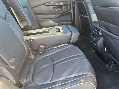 Used 2023 Honda Pilot Elite image 22