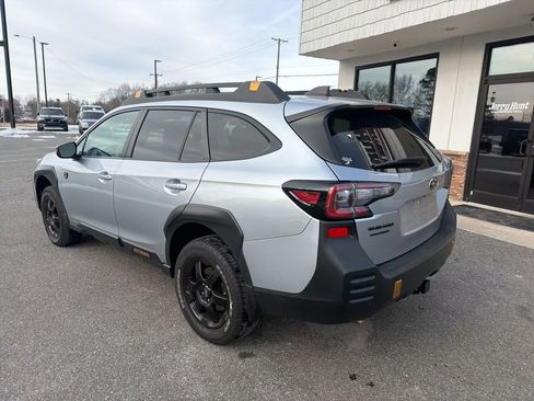 Used 2022 Subaru Outback Wilderness w/ Wilderness Package image 6