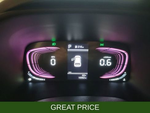 Used 2024 Kia Soul LX w/ Option Group 015 FWD image 15